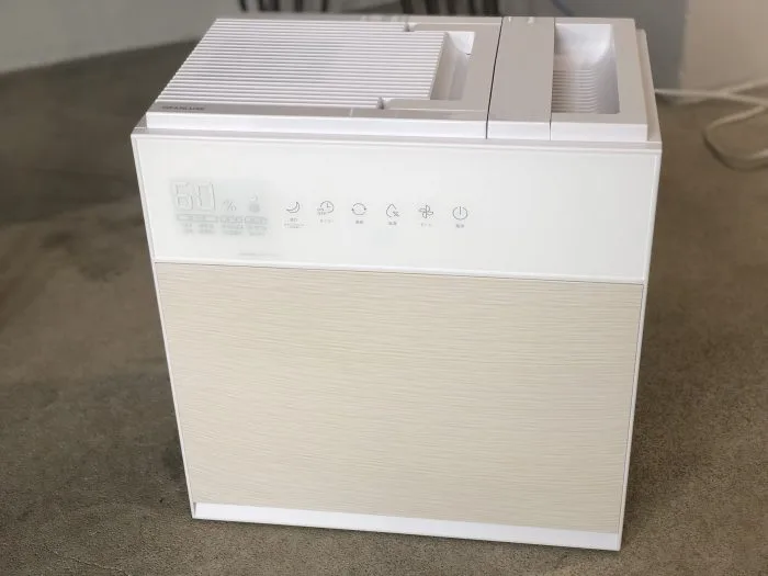 広い部屋でもしっかりと加湿してくれる加湿器はTHREE UPのGRANLUXEです