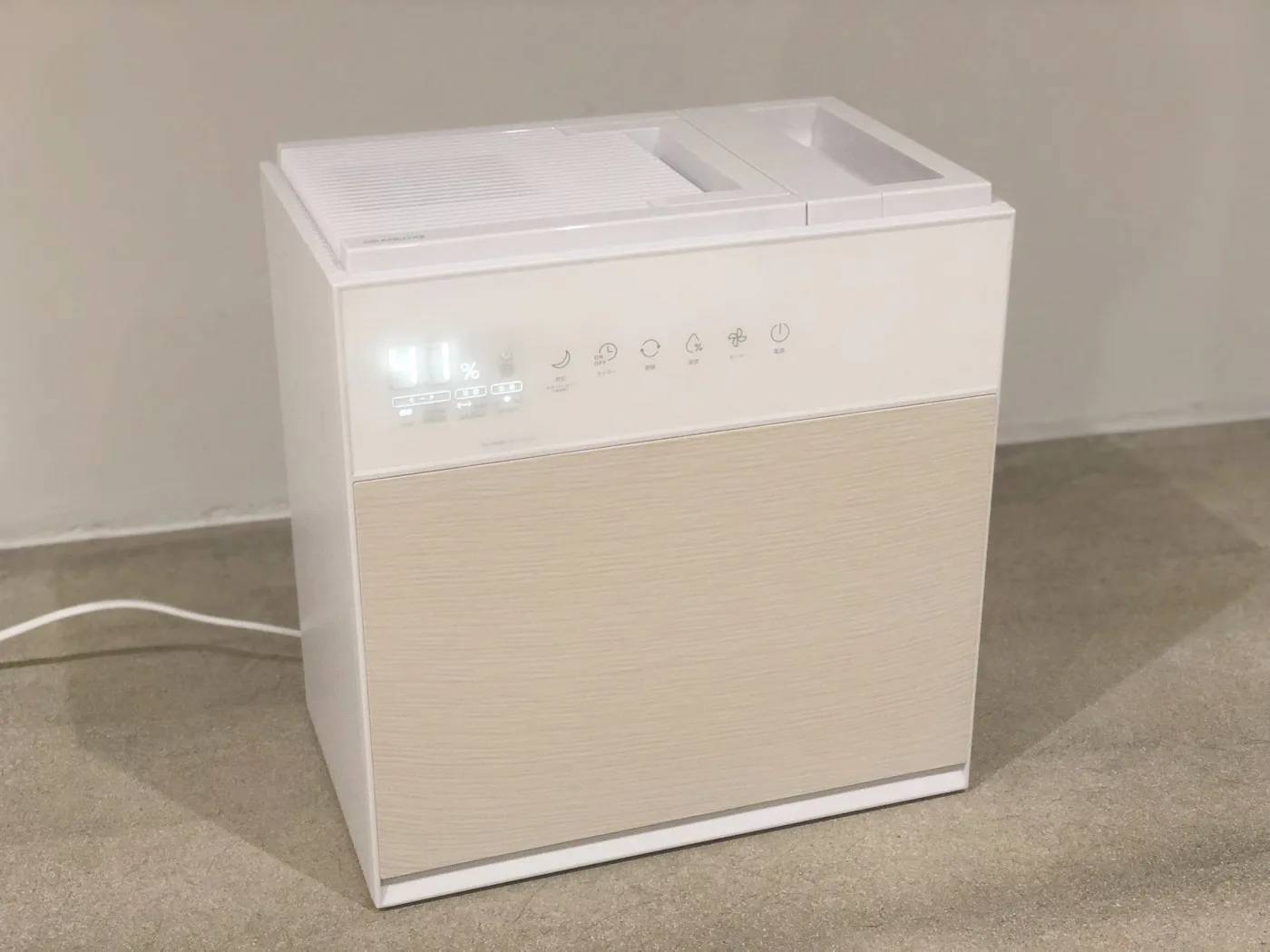 広い部屋でもしっかりと加湿してくれる加湿器はTHREE UPのGRANLUXEです